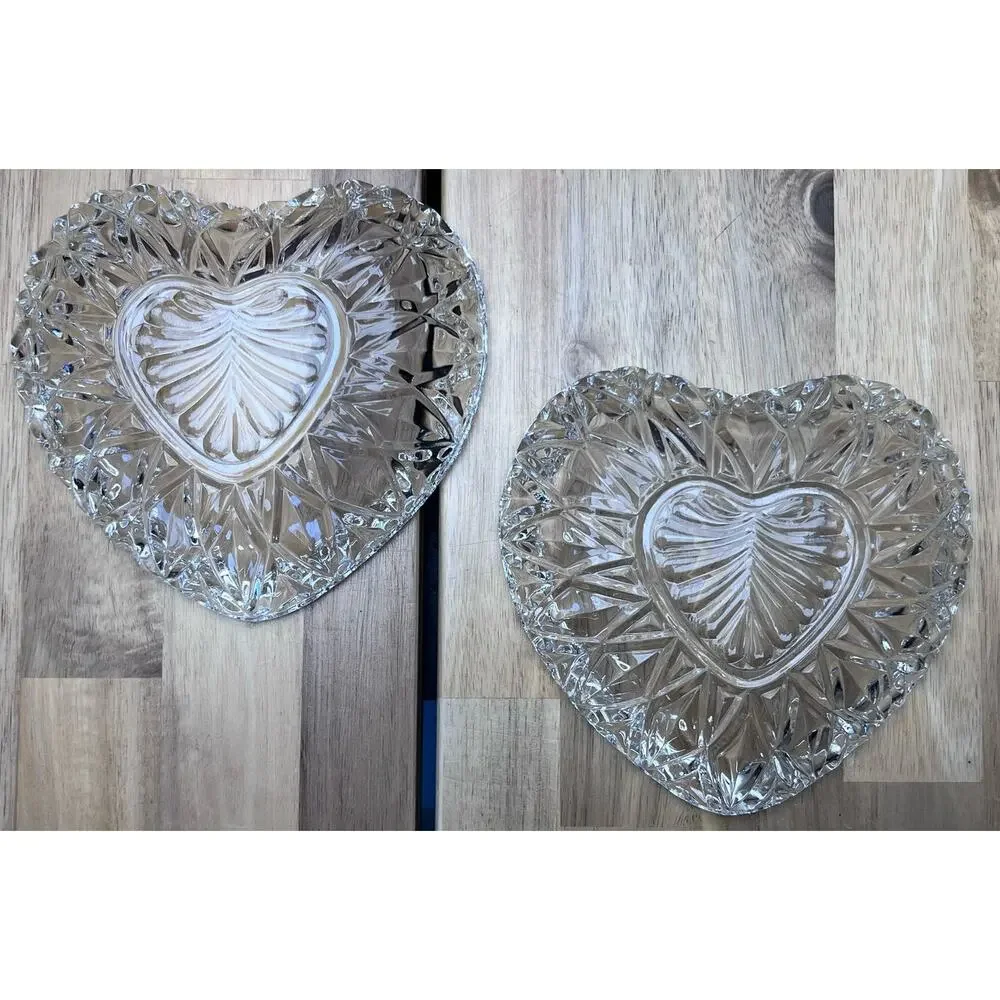 Retro Heart Shaped Jewelry Trinket Dish Clear Glass Sawtooth Edge Cottage Sweet